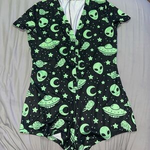 Alien 👽 Onesie 💚